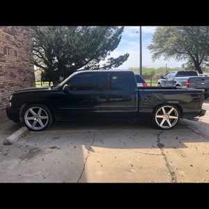 Meet your Posher, Ernesto